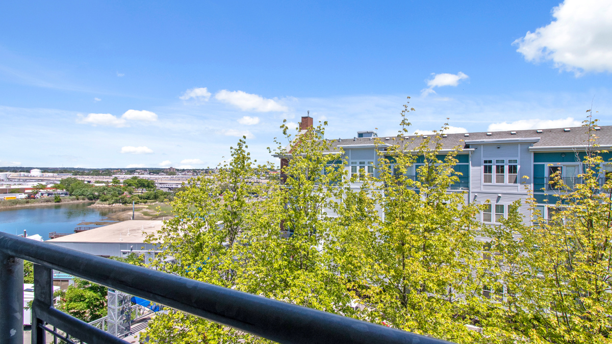 Chelsea, MA Apartments Axis Admiral's Hills Home Page