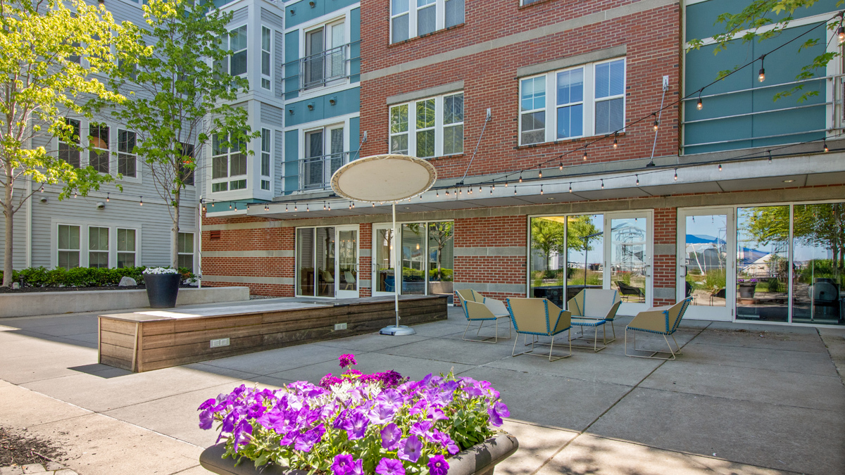 Chelsea, MA Apartments Axis Admiral's Hills Home Page